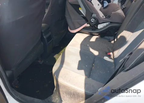 2016 Toyota Corolla S Plus z USA, uszkodzony, nr VIN 2T1BURHE7GC500593